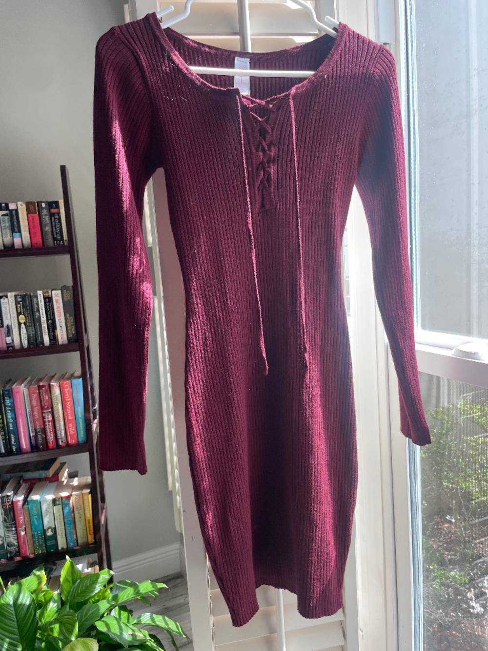 Burgundy Ribbed body con dress size medium